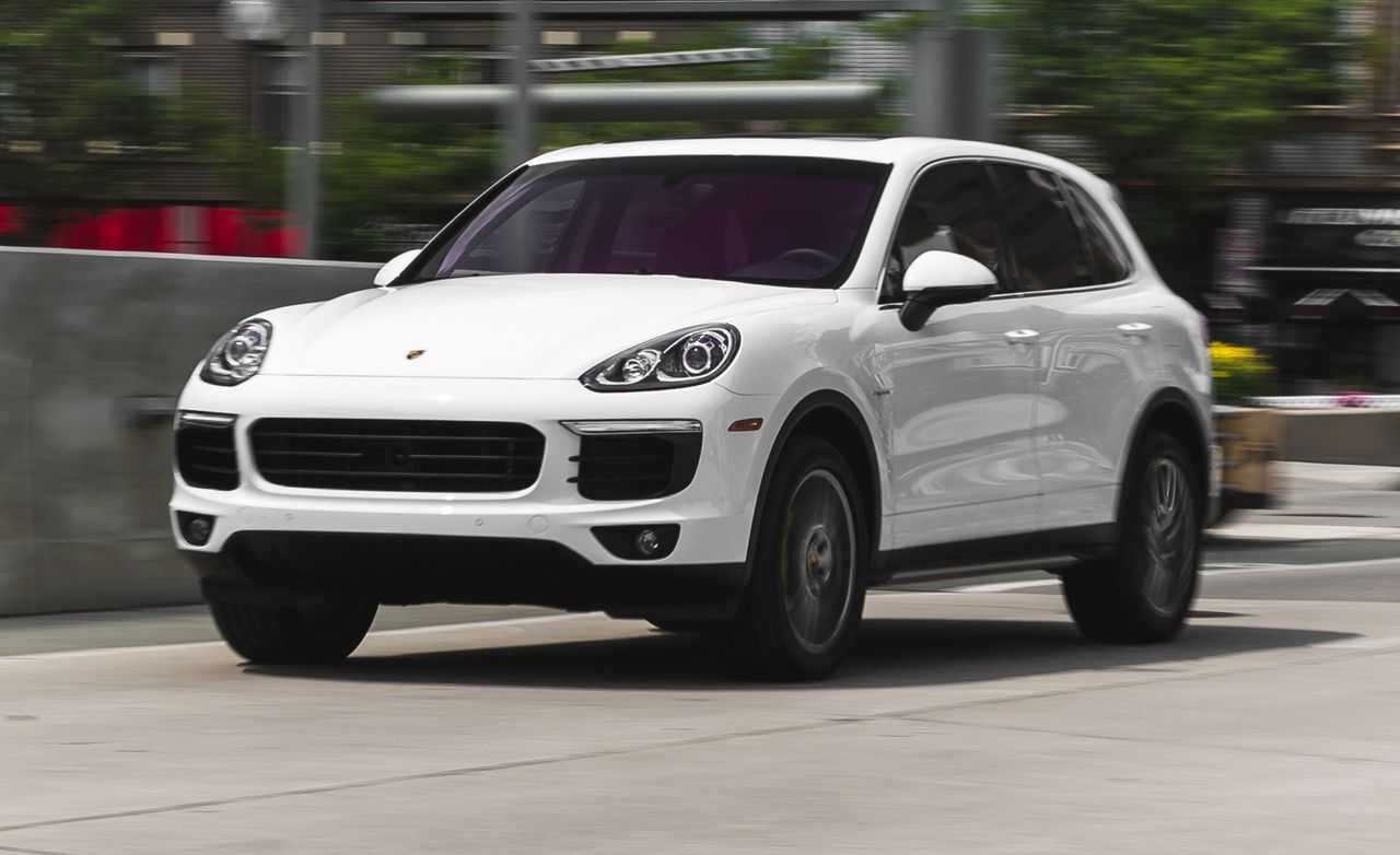 2015 Porsche Cayenne Facelift Launched Priced From Rs 102 Crores